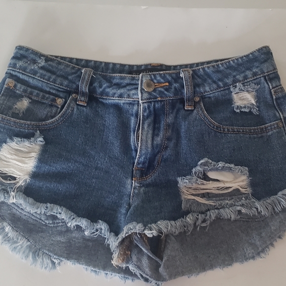 PS Erin Wasson Embroidered Back Pocket Distressed Short Shorts - Picture 2 of 10